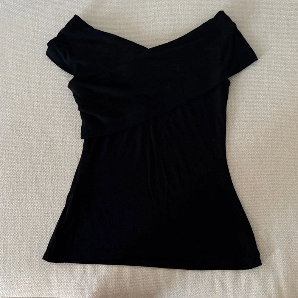 Theory Black Off-Shoulder Tshirt - Picture 2 of 4